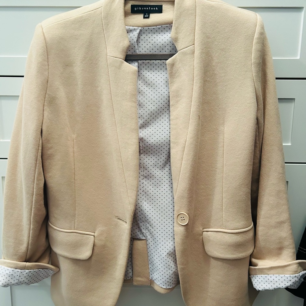 Gibson Look Notch Collar Blazer. Like New!